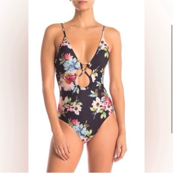 Ella Moss Other - Ella Moss EM27559 Amore Floral
Reversible One-Piece Swimsuit Medium